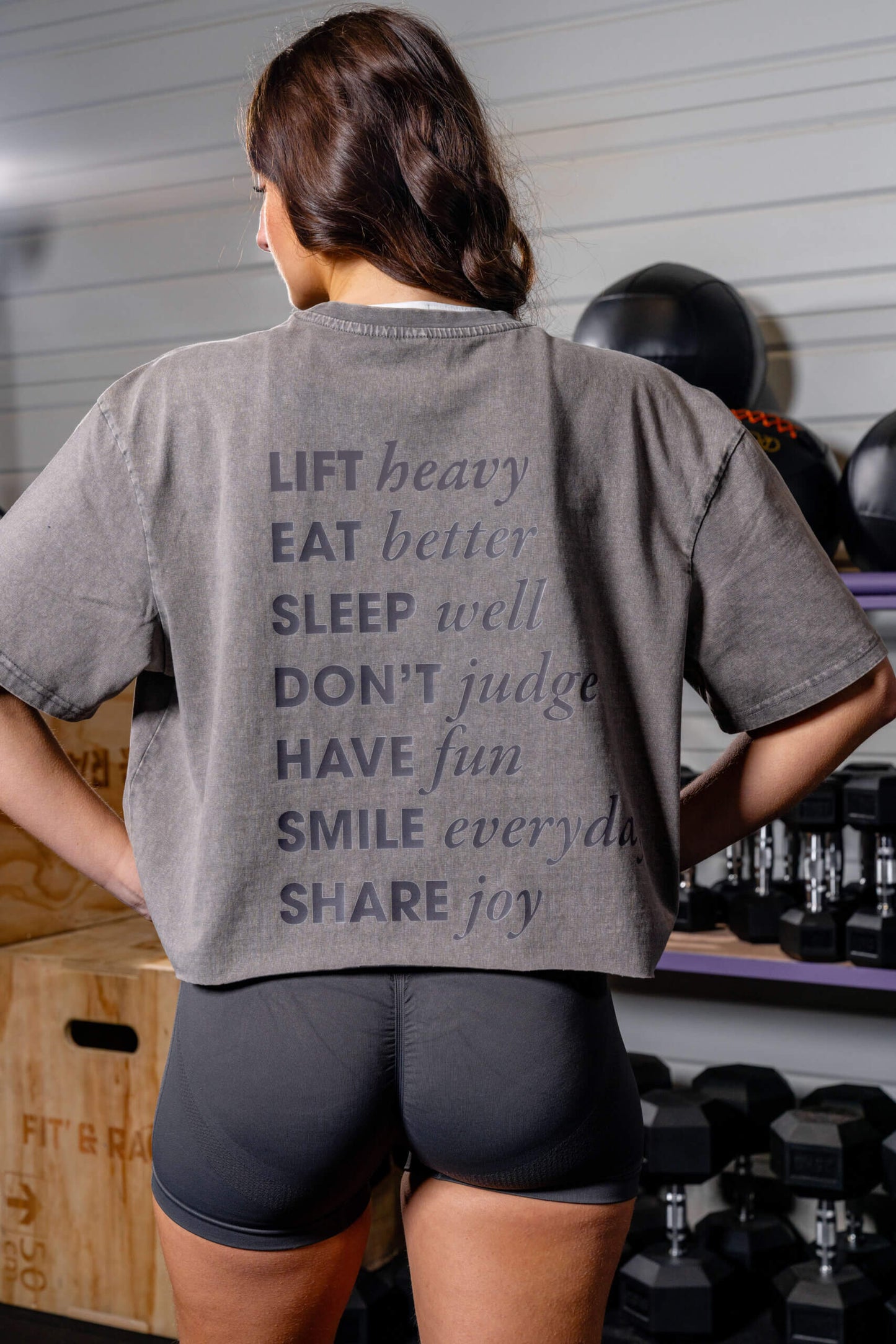 T-shirt Oversize Washed “Lift & Share”