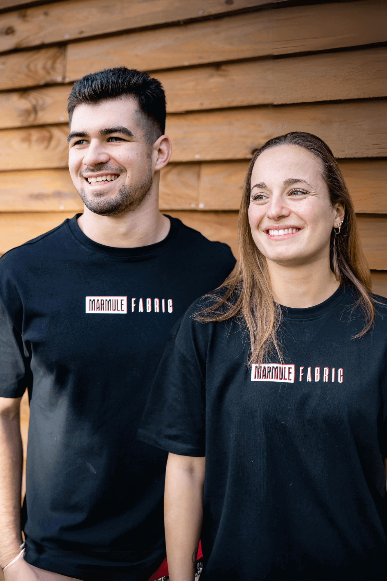 T-shirt Oversize unisexe “Red Trouble”