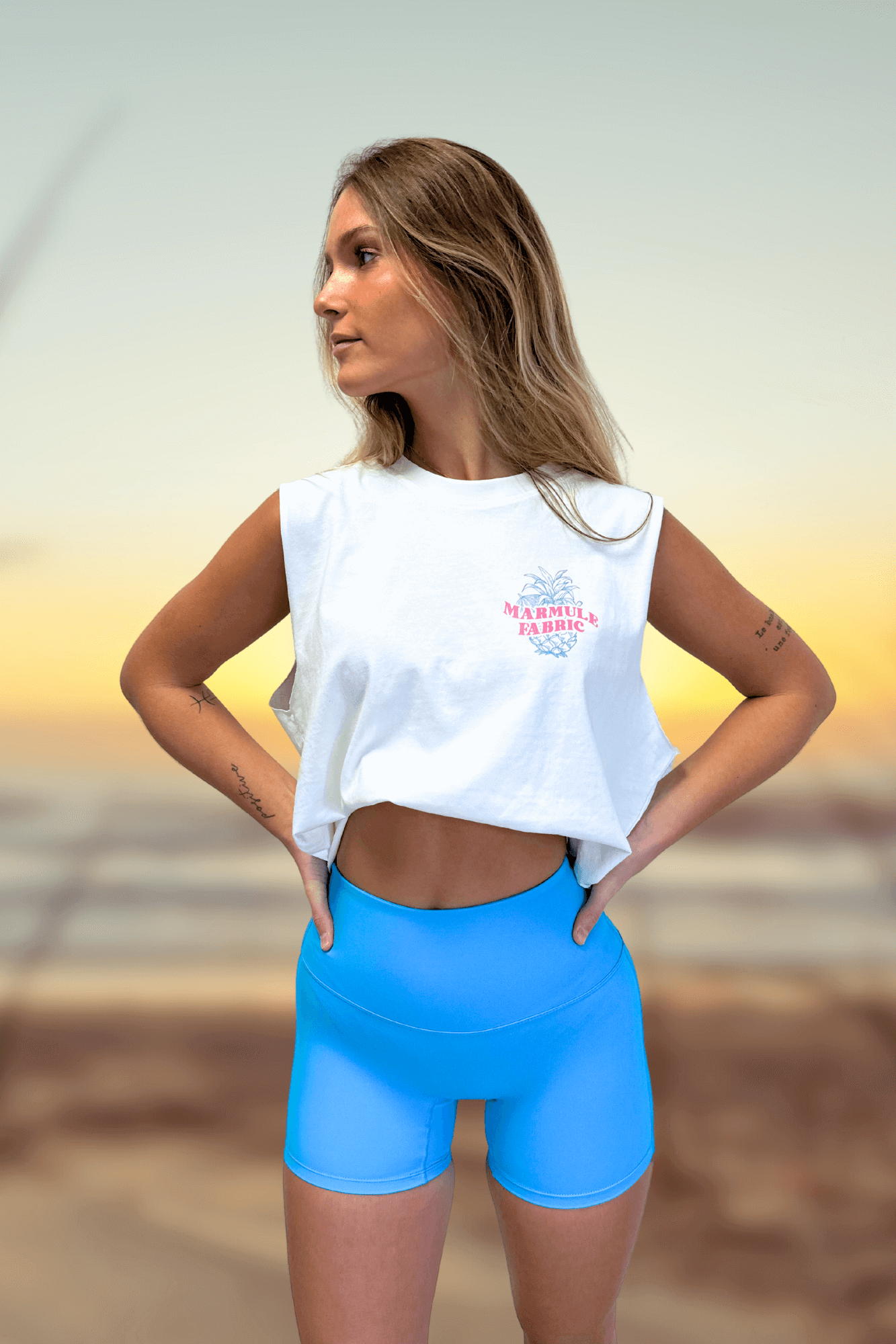 MARMULE-Tshirt Oversize “West Coast Edition” tank crop top