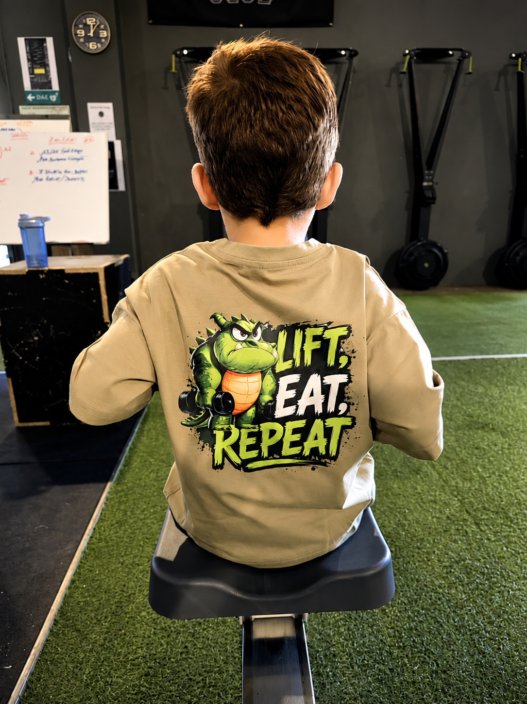 T-Shirt oversize for KIDS - "Lift Eat Repeat"