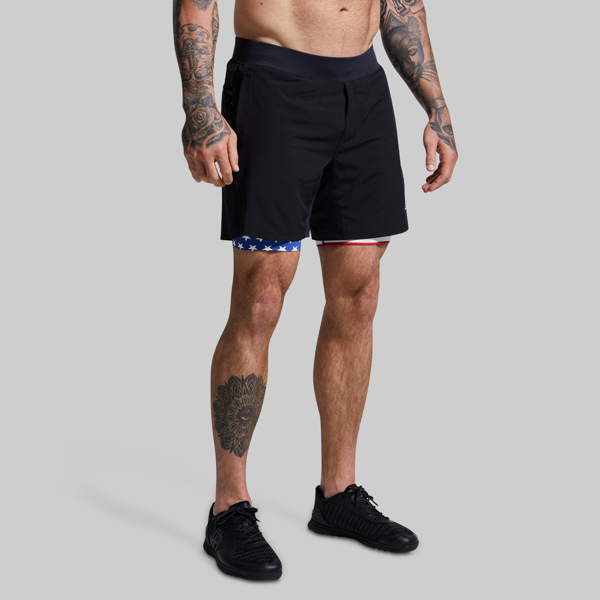 BORN PRIMITIVE-Versatile Short avec compression 7" BLACK LIBERTY