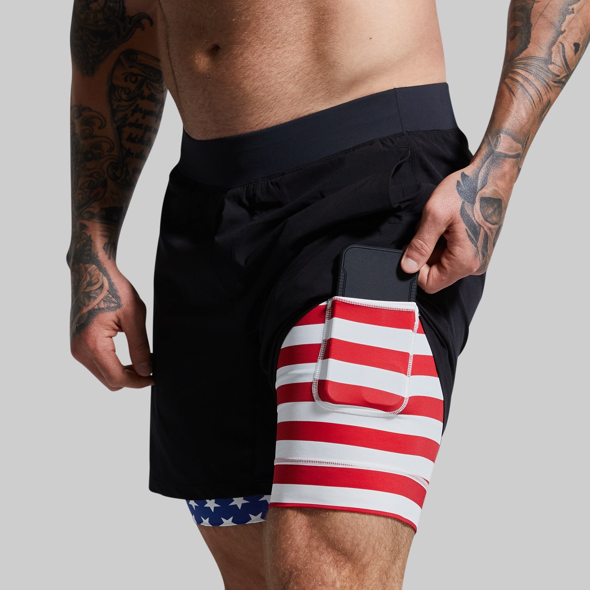 BORN PRIMITIVE-Versatile Short avec compression 7" BLACK LIBERTY