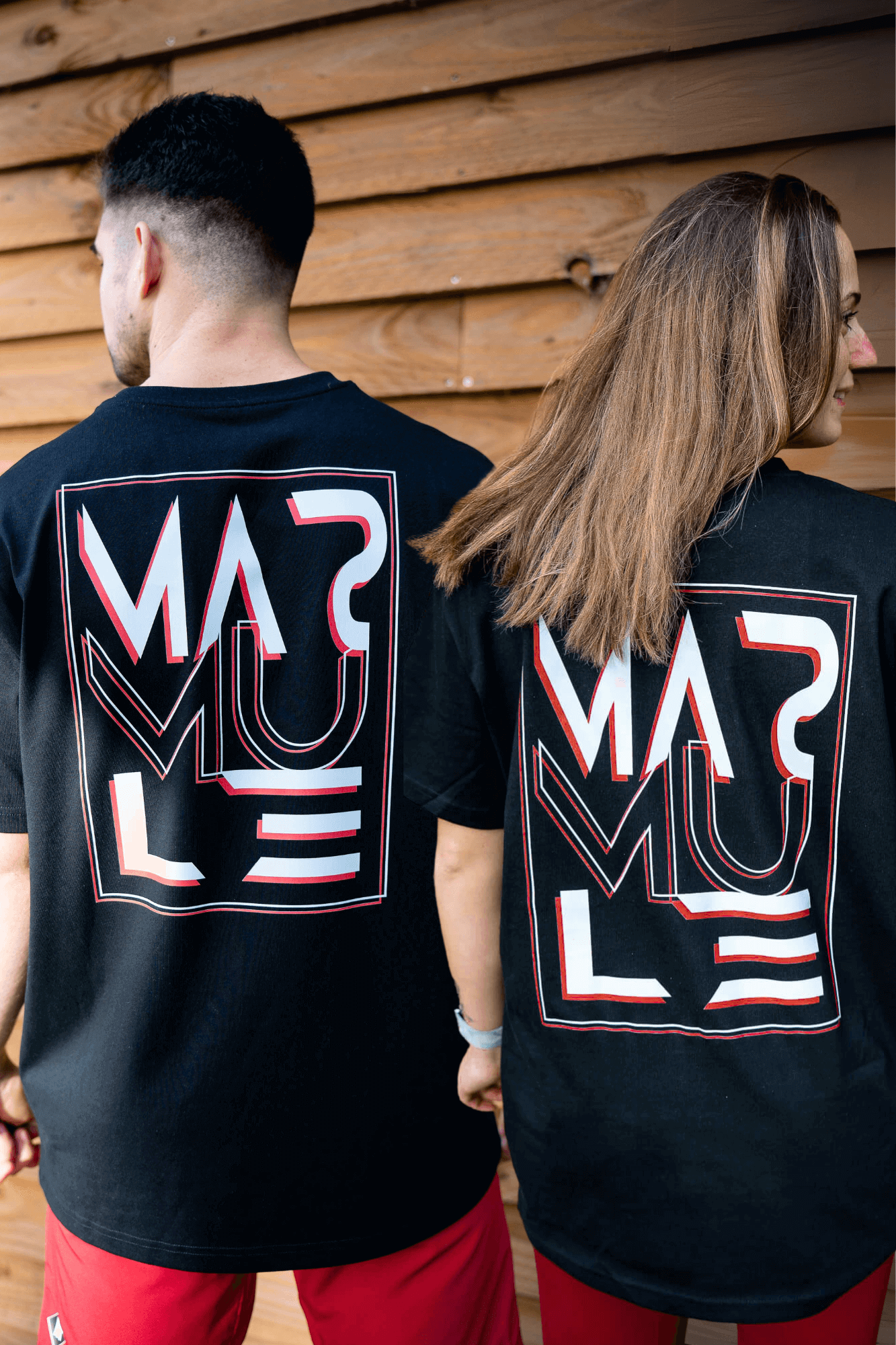 T-shirt Oversize unisexe “Red Trouble”