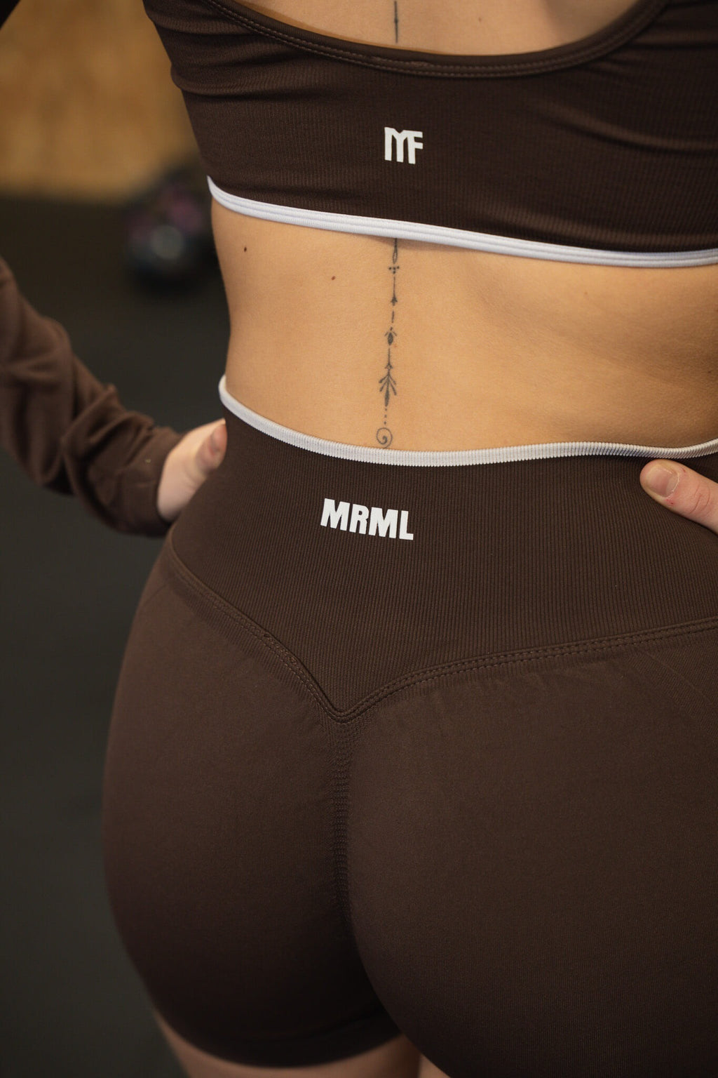 MARMULE-Short sculpt “Brown Line”